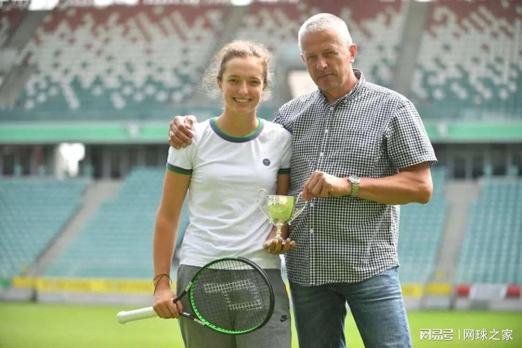 尤为亮眼 尤为亮眼